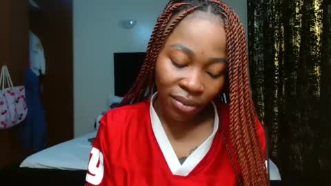 Miss Kiarrafit online show from February 16, 9:59 pm
