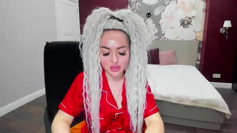 miss_kiten online show from November 10, 8:55 pm