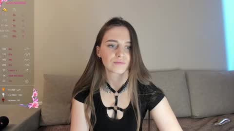 Kitty online show from February 15, 5:30 am