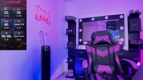 Miss Kittyn online show from February 5, 1:09 am