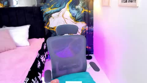 Kloe online show from July 14, 6:57 pm