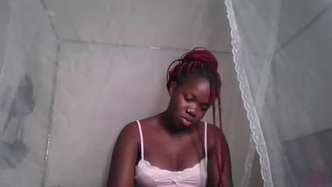 Snapshot of miss_kookie chatting on February 18, 12:05 am miss_kookie online show from February 18, 12:05 am