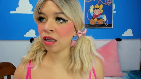 miss_lucyla online show from September 24, 11:06 am