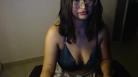 ly independent model online show from October 4, 10:18 pm