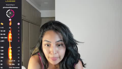 Mia  monday to saturday 6pm to 9pm time Colombia online show from January 31, 11:35 pm