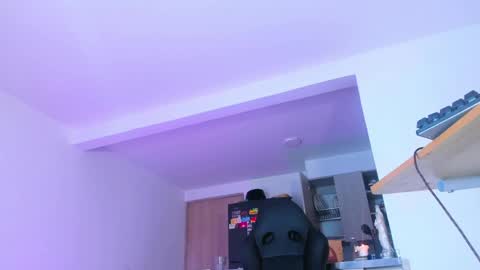 miss_poonamxxx online show from April 26, 1:42 pm