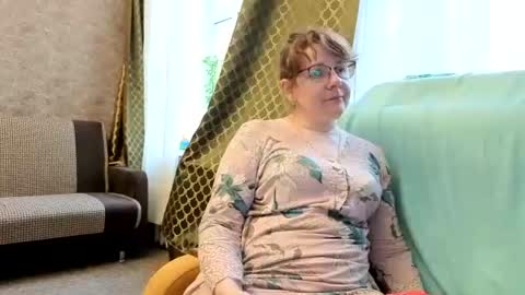 miss sandrax online show from June 13, 4:50 pm