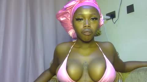 miss_sexyyy online show from January 13, 9:22 pm