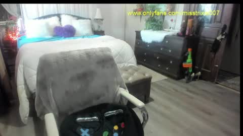 Trixie007 online show from July 23, 5:54 pm