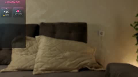 miss_ur_kiss online show from November 7, 4:04 am