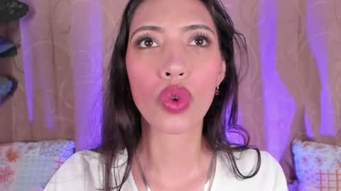Miss Veronica online show from July 1, 1:42 pm