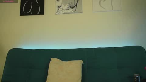 viixen online show from February 26, 5:57 am