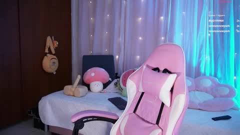 missara_ online show from February 20, 2:55 am