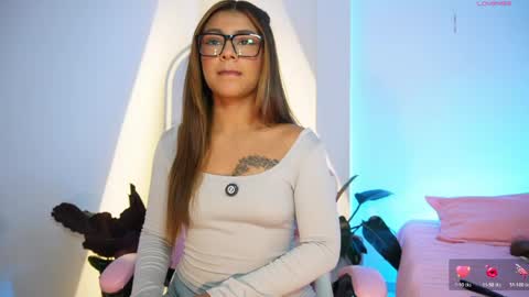 missara_ online show from May 12, 12:19 am