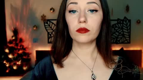 The divine Beverly online show from December 19, 9:27 pm