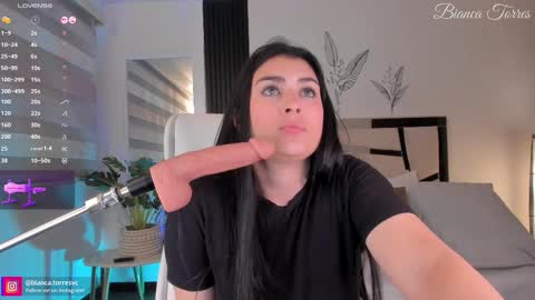 Bianca Torres online show from February 27, 2:46 am