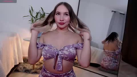Snapshot of missblair12 chatting on February 23, 1:13 am MissBlair online show from February 23, 1:13 am