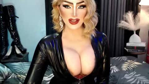 PRIESTESS CHANNEL online show from September 24, 10:27 pm