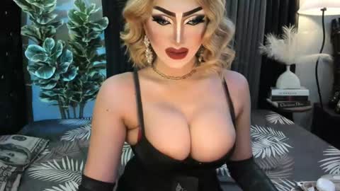 PRIESTESS CHANNEL online show from October 26, 9:58 pm