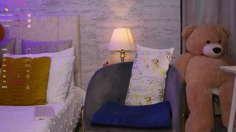 D A N A online show from October 16, 12:54 am