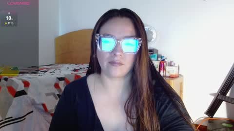 eva   online show from February 10, 1:44 pm