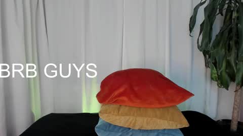 i am lyn online show from February 18, 7:32 am