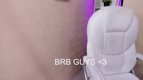 i am lyn online show from March 7, 7:19 am