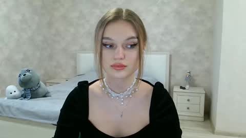 OneGoddess online show from February 4, 1:16 pm