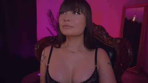 LUXXANDRA online show from March 1, 9:29 am