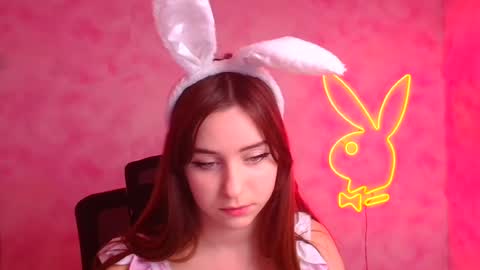 Mia online show from November 20, 8:39 pm