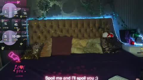 MissMillss online show from January 25, 12:47 pm