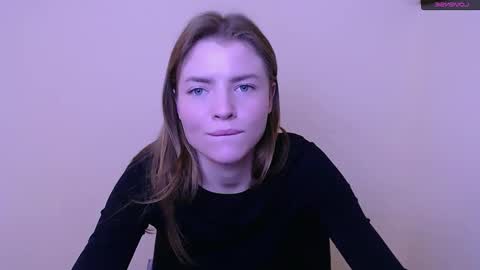 Snapshot of missoliviaa_ chatting on January 17, 12:52 pm Olivia online show from January 17, 12:52 pm