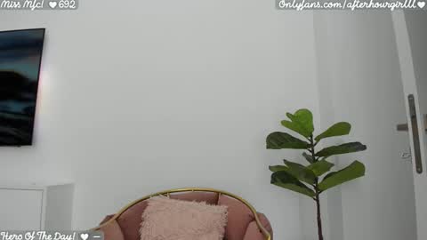 Renata online show from February 2, 8:27 pm