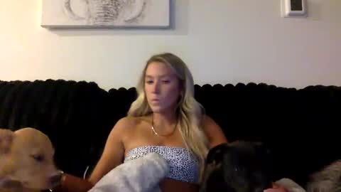 Alyssa online show from April 21, 2:51 am