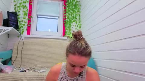 . online show from November 20, 6:34 am