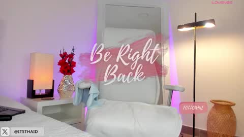 Fernanda Davila online show from March 12, 2:30 am