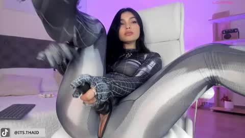 Fernanda Davila online show from March 4, 2:49 am