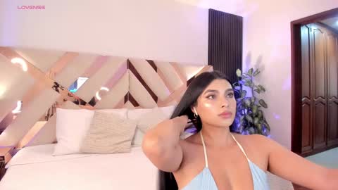 Fernanda Davila online show from September 29, 12:04 pm