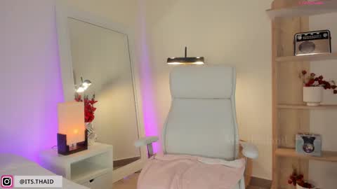 Fernanda Davila online show from March 6, 11:31 pm