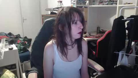 missthon online show from March 2, 11:39 am