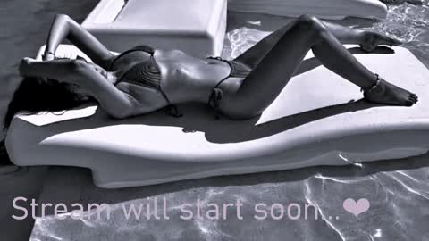 Snapshot of missvanessa0 chatting on February 10, 11:15 am .Vanessa. online show from February 10, 11:15 am