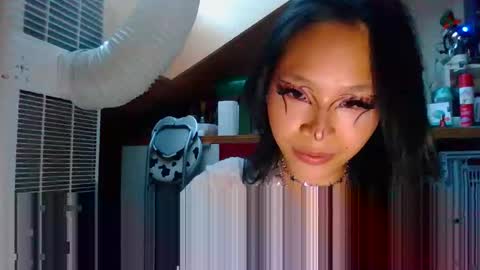 Miss Versatile online show from April 29, 5:51 pm