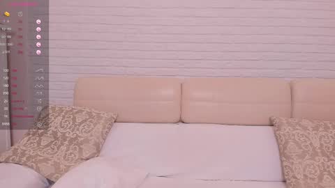 missxcaprice online show from March 1, 3:10 am