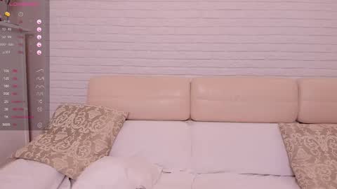 missxcaprice online show from October 10, 6:41 am