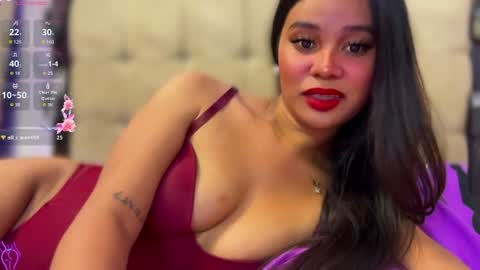 Miss. Thalia online show from July 11, 1:32 am