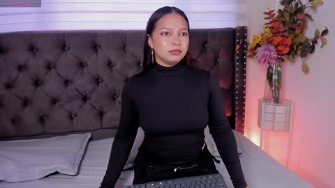 Miss online show from January 31, 8:39 pm