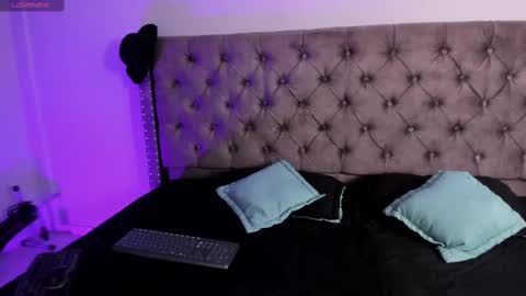 Miss online show from September 11, 8:32 pm