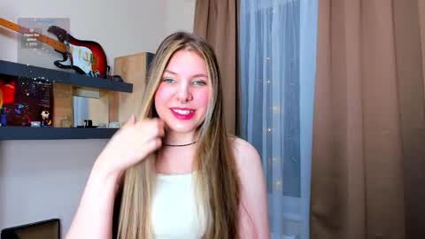 Anya online show from April 18, 6:43 pm