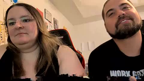 missytongue online show from October 13, 3:19 am