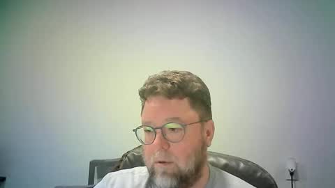 Mr. Happy online show from January 10, 6:30 am